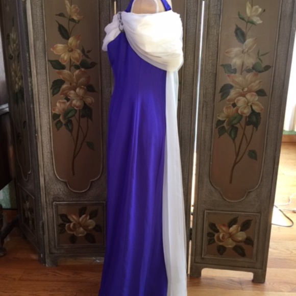 NIGHT MOVES FASHIONS gown Size 12 - Picture 4 of 7